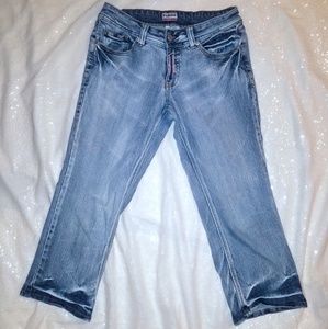 Light Wash Capri Jeans